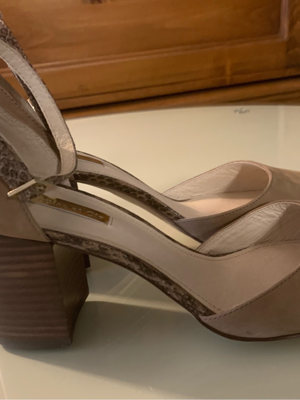 Louise et Cie Taupe Block Heel Ankle-Strap Pumps 9 EUC